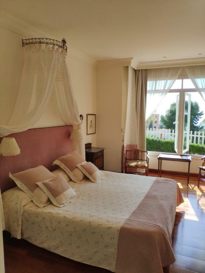 מאלגה Villa Antumalal B&B (Adults Only) מראה חיצוני תמונה